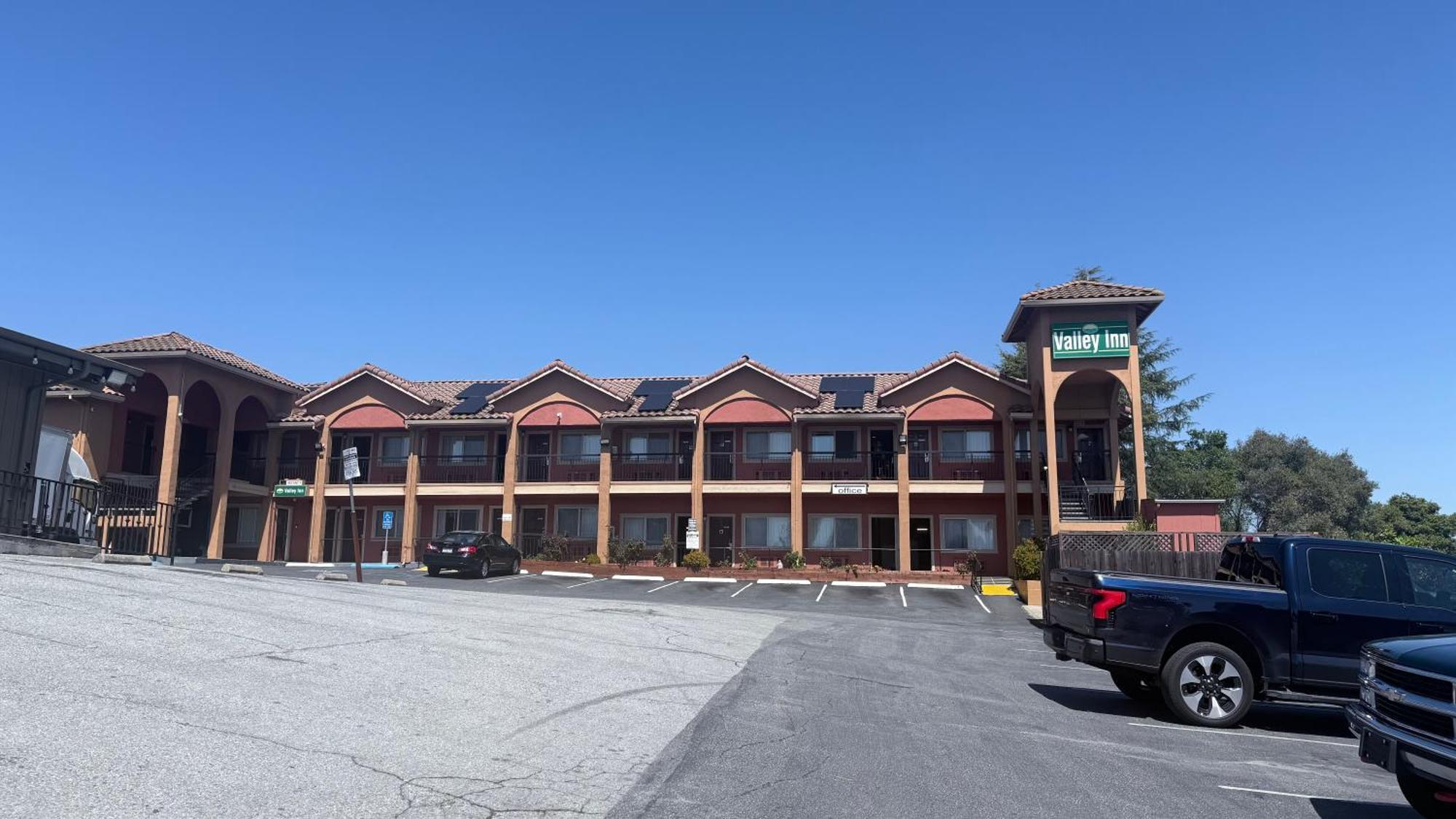 واتسونفيل Valley Inn المظهر الخارجي الصورة